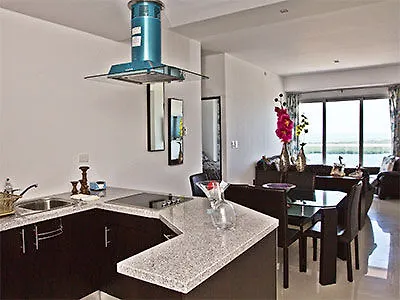 Torre Barcelona Suites Cancun Mexico