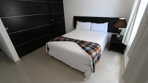 Torre Barcelona Suites Cancun Hotel